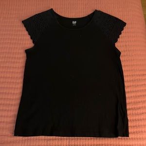 Black Gap T-shirt with Open Sleeve Design
